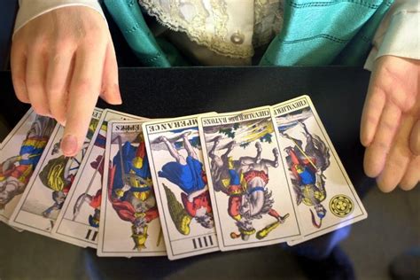 latin tarot|Latin Tarot History and Card Meanings